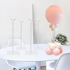 Descubre los tipos de centros de mesa con globos para tus fiestas