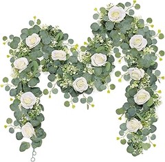 Descubre los diferentes tipos de guirnaldas para bodas